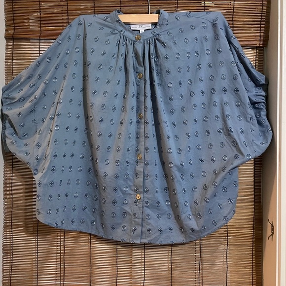 Never a Wallflower-Blue Cross Hatch Elastic Sleeve Top - Picture 3 of 7